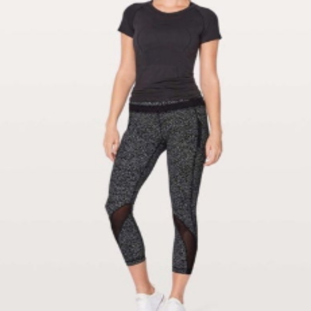 Lululemon Inspire Tight II Size 6